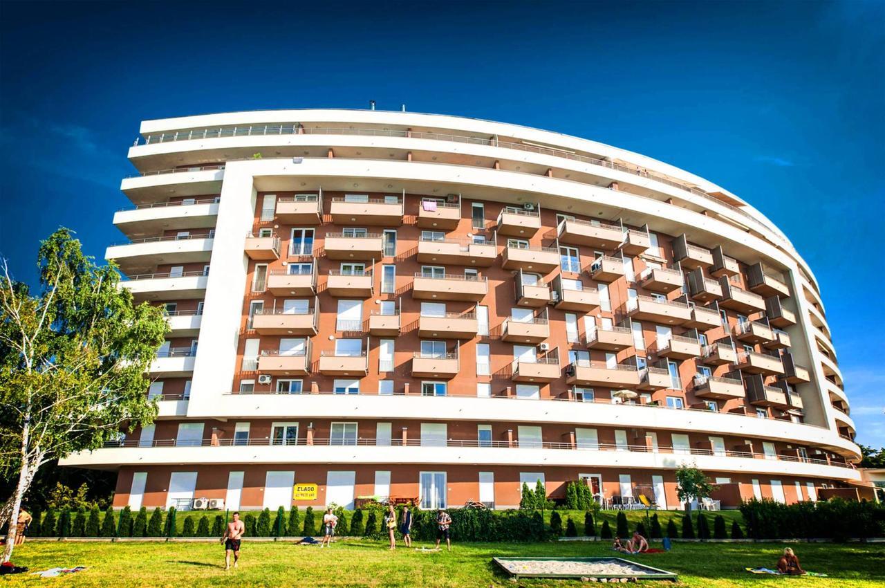 Club 218 Panorama Apartman Siofok Exterior photo